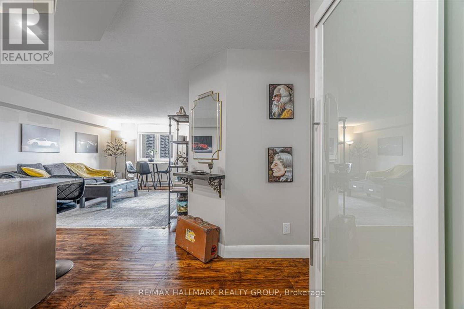 902 - 1025 Grenon Avenue, Ottawa, Ontario  K2B 8S5 - Photo 5 - X12842834