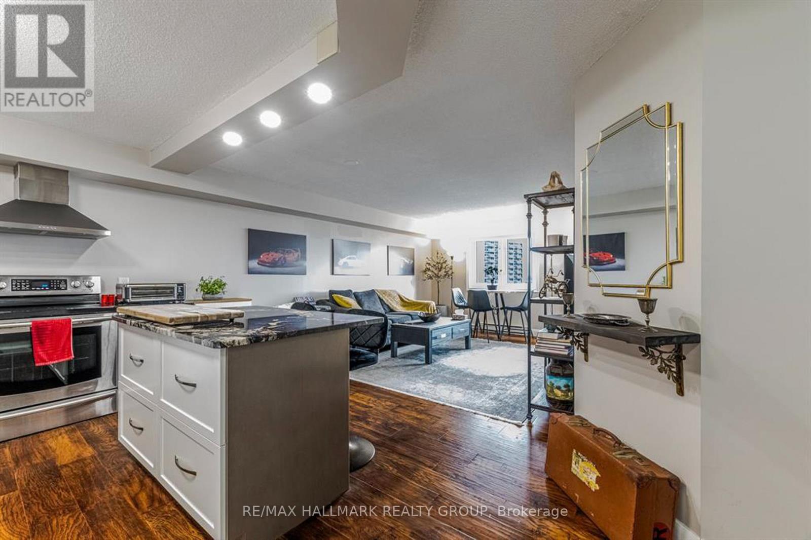 902 - 1025 Grenon Avenue, Ottawa, Ontario  K2B 8S5 - Photo 6 - X12842834