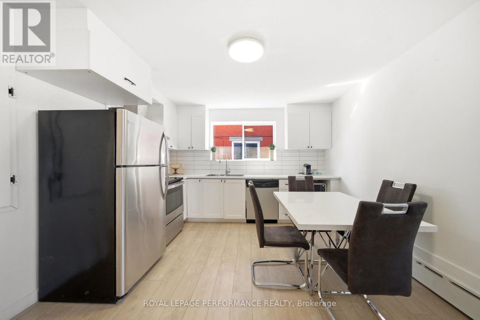 176 Dagmar Avenue, Ottawa, Ontario  K1L 5T2 - Photo 11 - X12842848