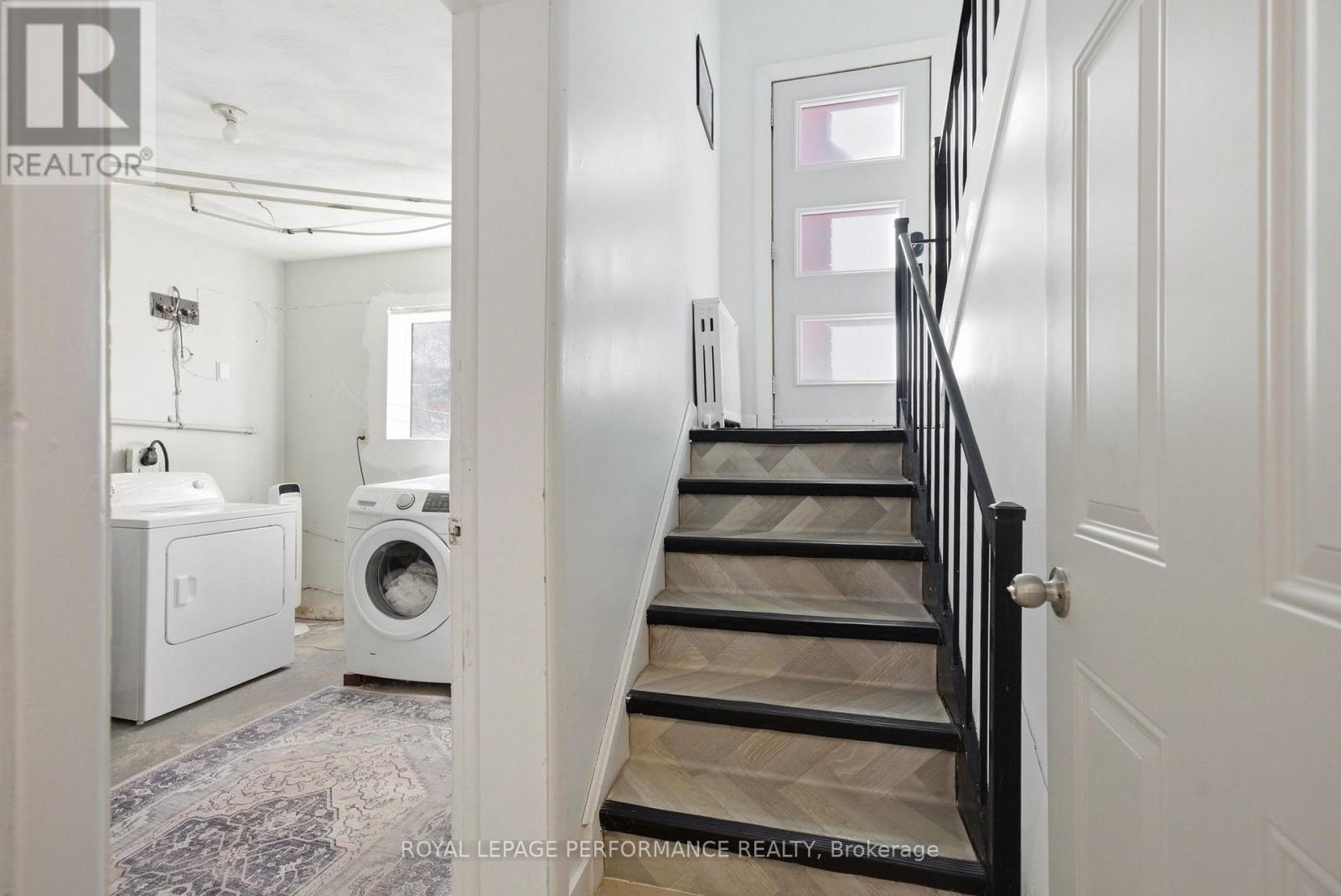 176 Dagmar Avenue, Ottawa, Ontario  K1L 5T2 - Photo 35 - X12842848