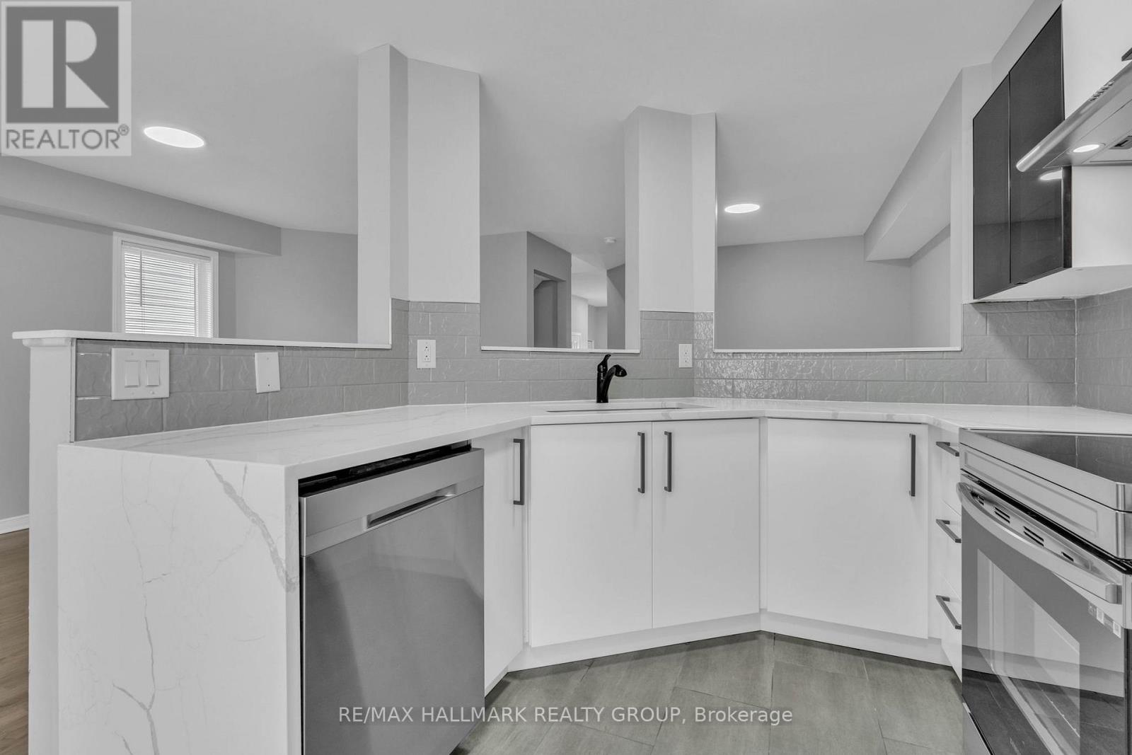 337 Brigitta Street, Ottawa, Ontario  K2S 0H9 - Photo 14 - X12842850