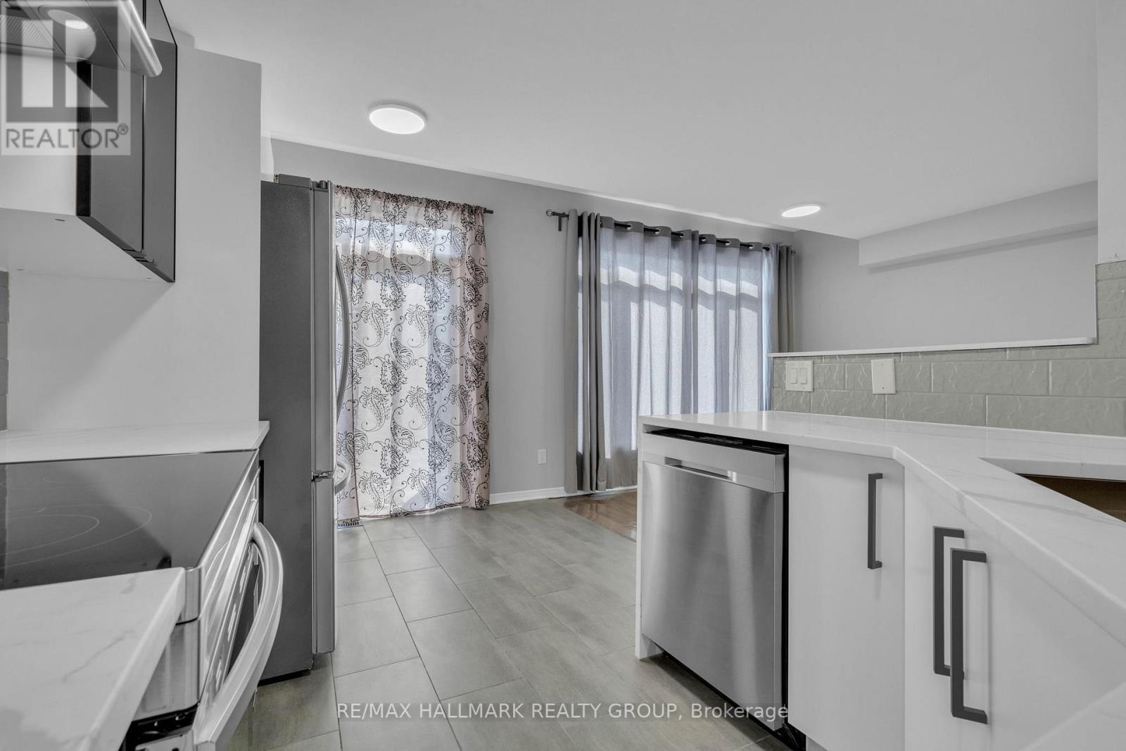 337 Brigitta Street, Ottawa, Ontario  K2S 0H9 - Photo 15 - X12842850