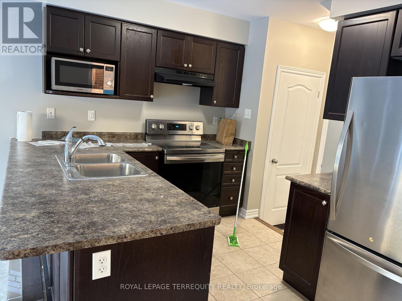 11 Prebble Drive, Markham (Wismer), Ontario  L6E 0L8 - Photo 38 - N12837090