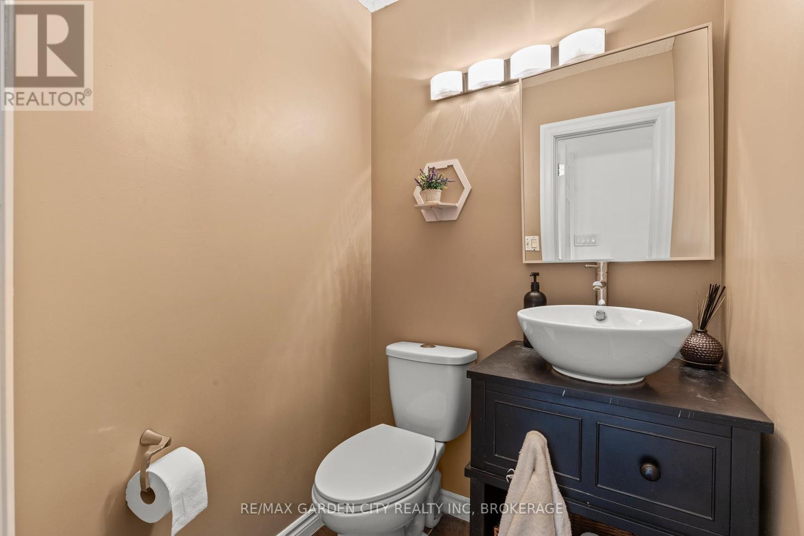 46 Adelene Crescent, St. Catharines, Ontario  L2T 3C8 - Photo 12 - X12842774