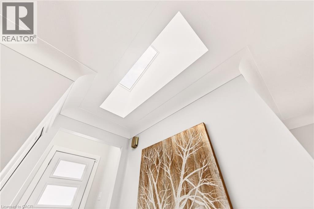 21 Victoria Street, Waterdown, Ontario  L0R 2H0 - Photo 5 - 40807788