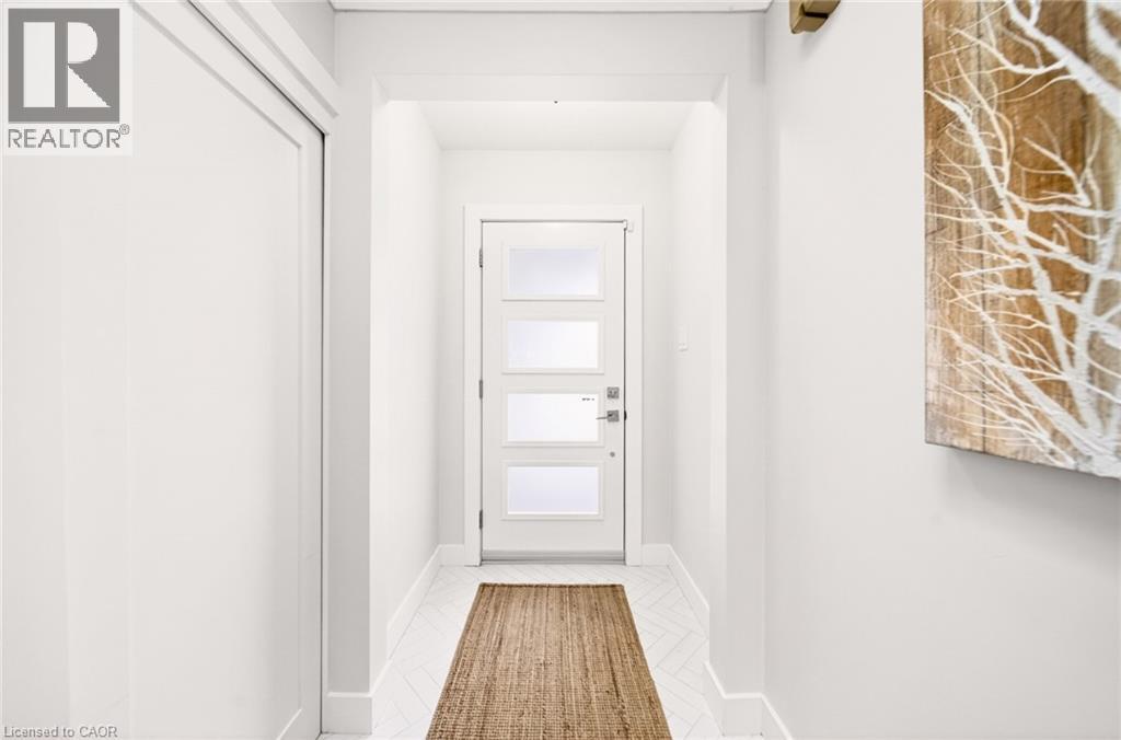 21 Victoria Street, Waterdown, Ontario  L0R 2H0 - Photo 3 - 40807788