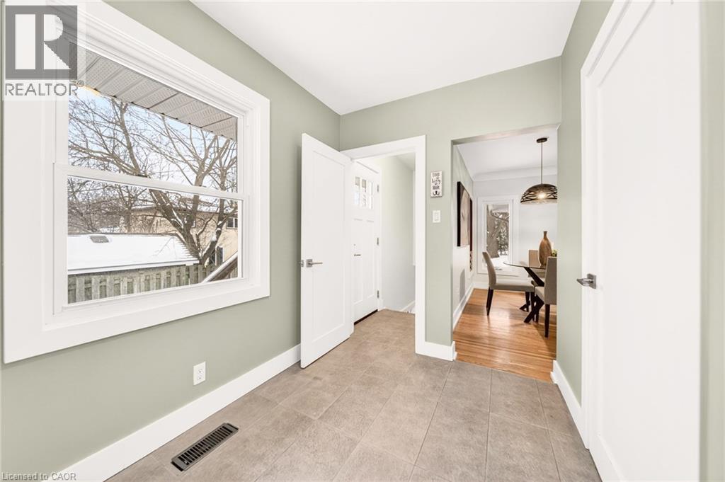 21 Victoria Street, Waterdown, Ontario  L0R 2H0 - Photo 38 - 40807788