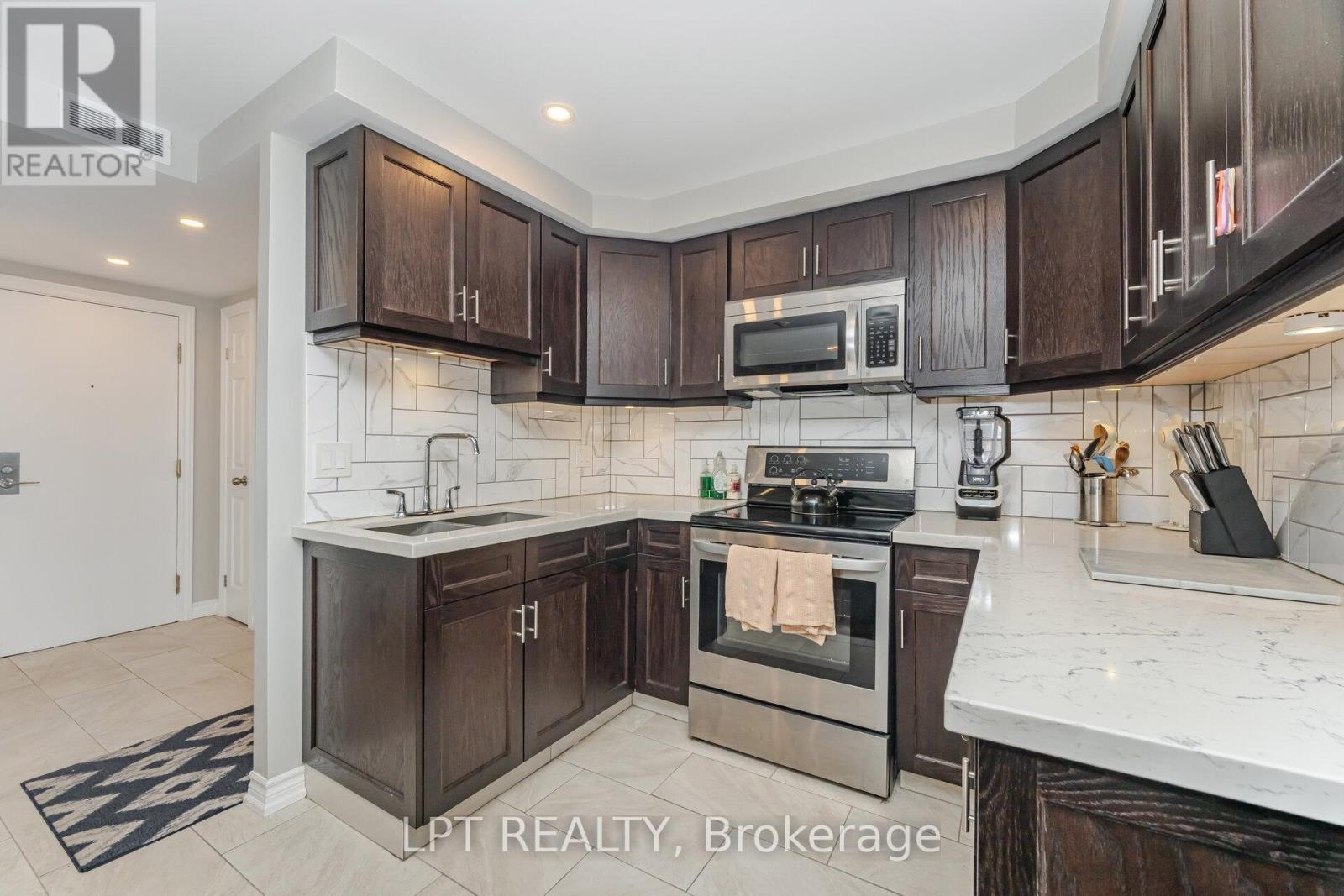 2007 - 55 Centre Avenue, Toronto, Ontario  M5G 2H5 - Photo 12 - C12842832