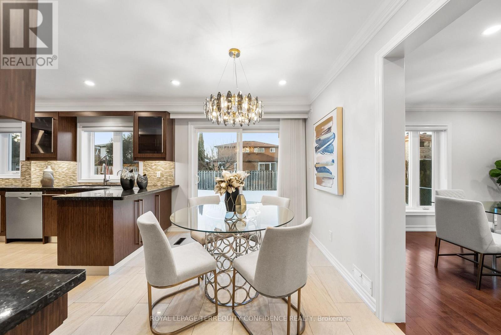 84 Bestview Drive, Toronto, Ontario  M2M 2X9 - Photo 12 - C12842864