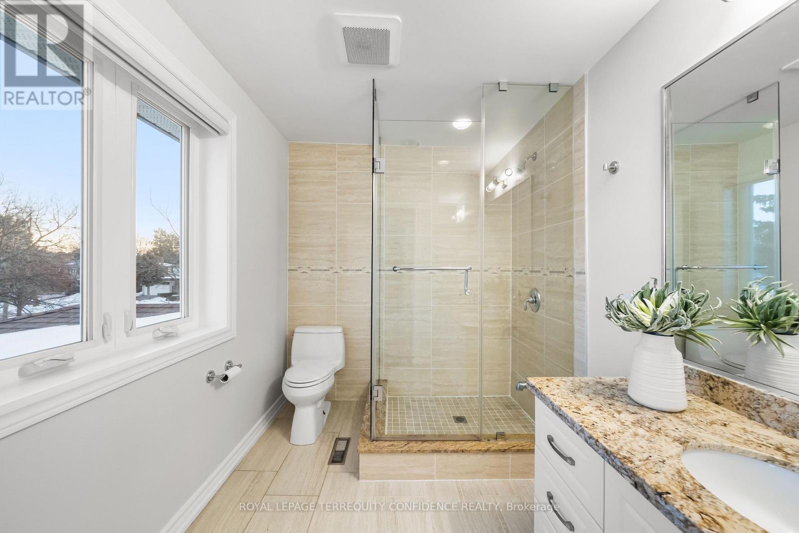 84 Bestview Drive, Toronto, Ontario  M2M 2X9 - Photo 23 - C12842864