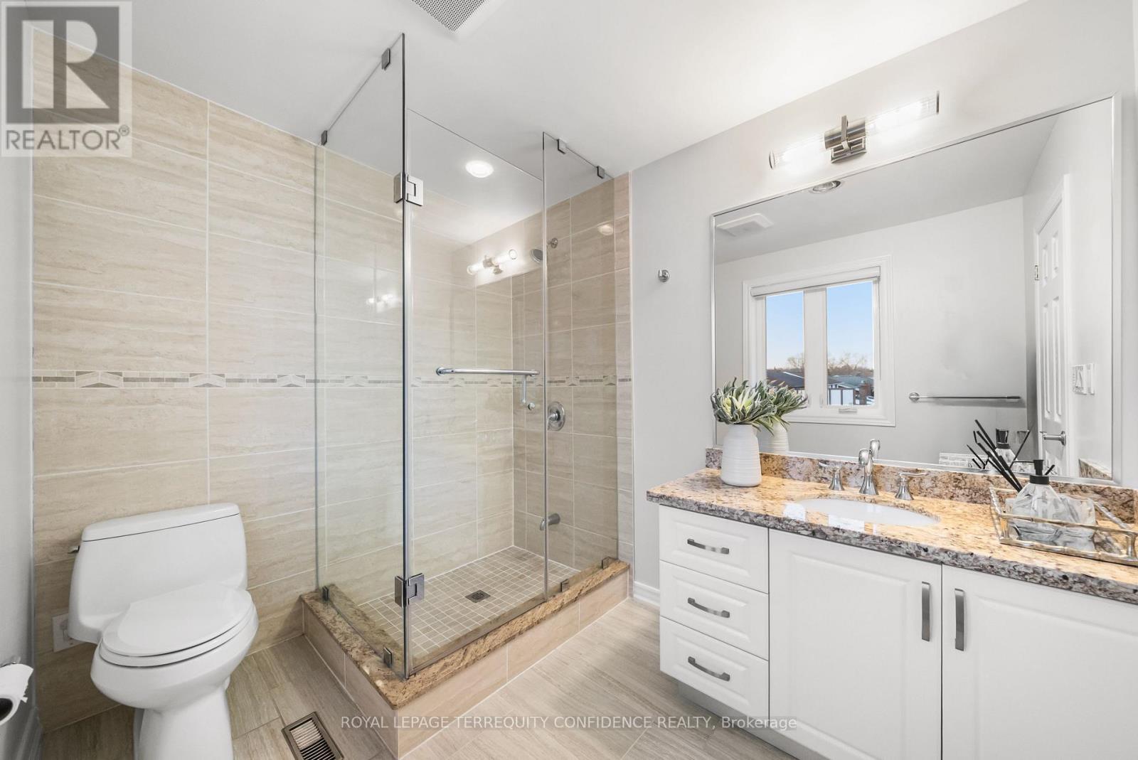 84 Bestview Drive, Toronto, Ontario  M2M 2X9 - Photo 24 - C12842864