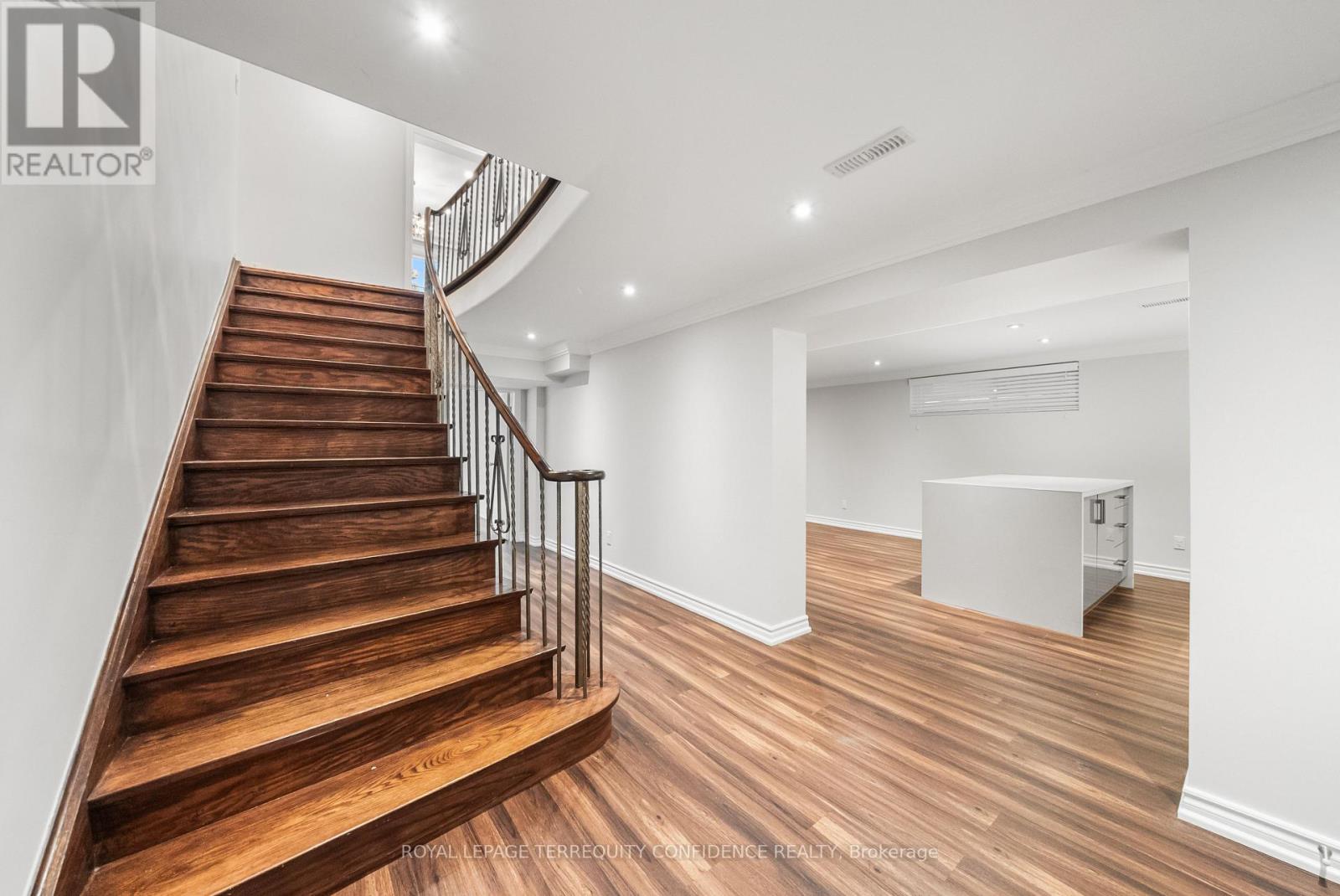 84 Bestview Drive, Toronto, Ontario  M2M 2X9 - Photo 35 - C12842864