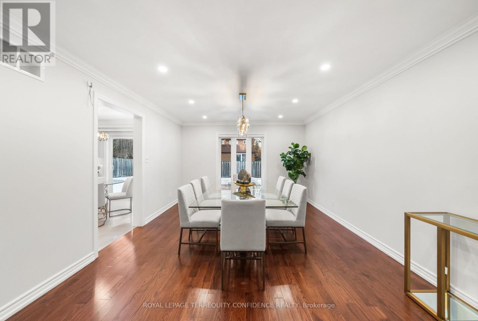 84 Bestview Drive, Toronto, Ontario  M2M 2X9 - Photo 6 - C12842864