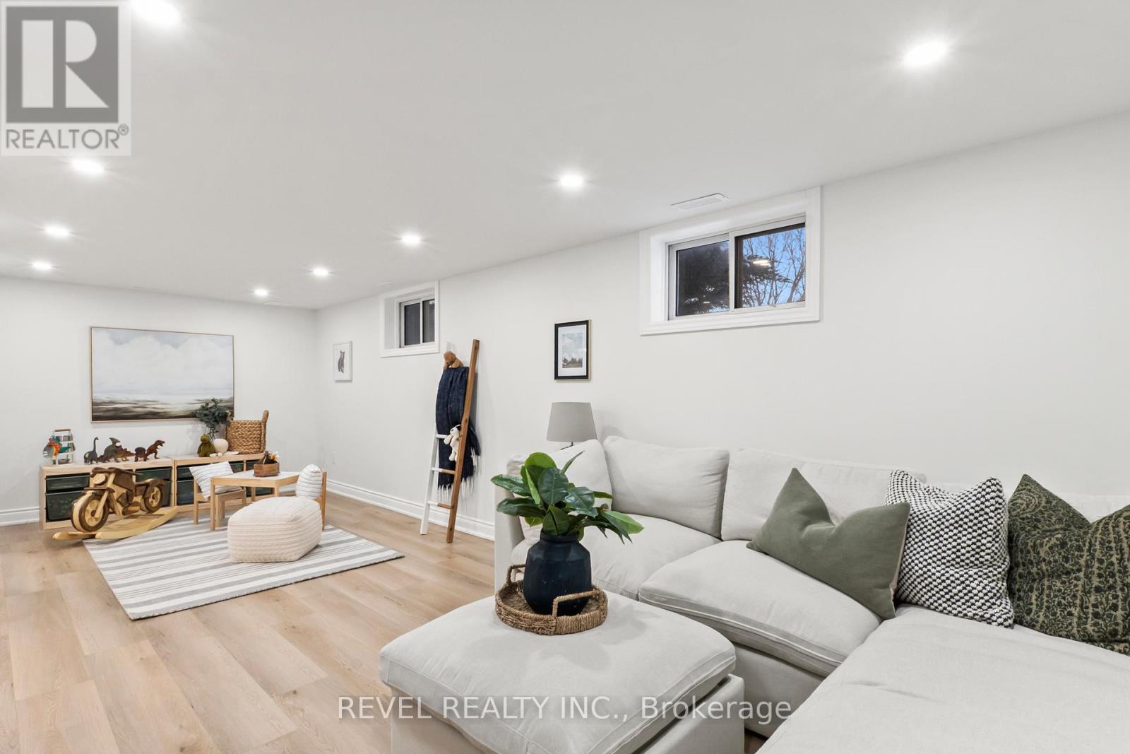 68 Applewood Crescent, Whitby, Ontario L1N 2E6 - Photo 32 - E12842782