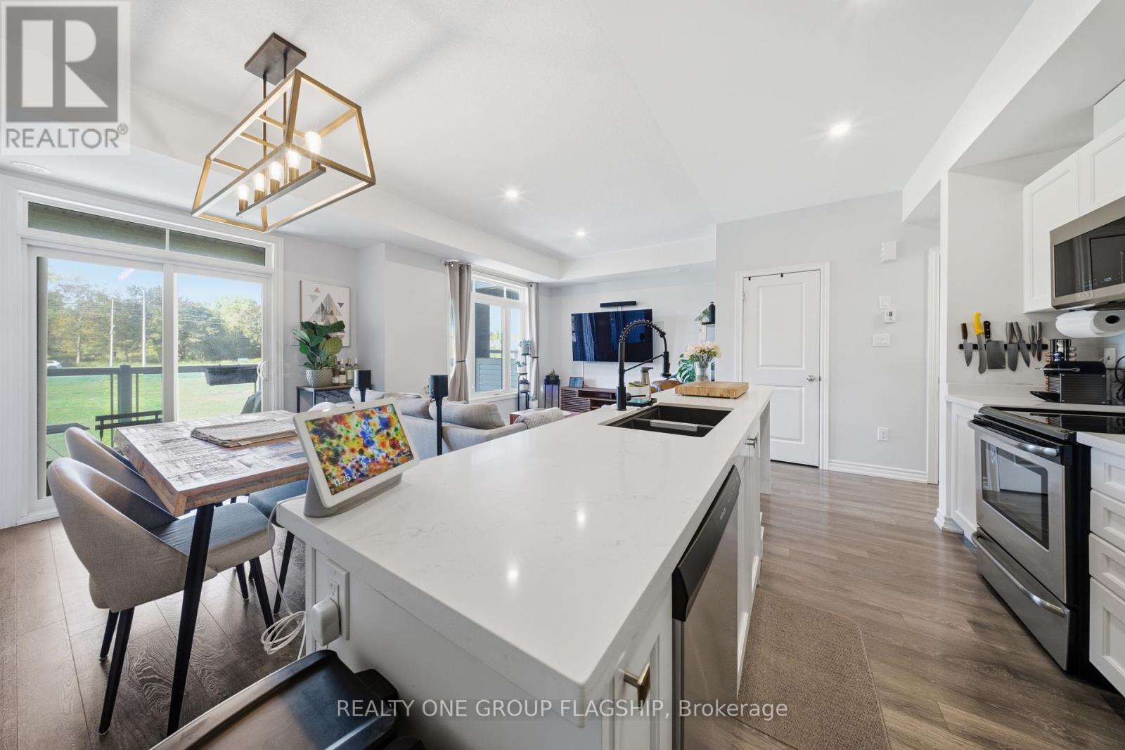 2613 Garrison Crossing, Pickering, Ontario L1X 0E5 - Photo 3 - E12842810