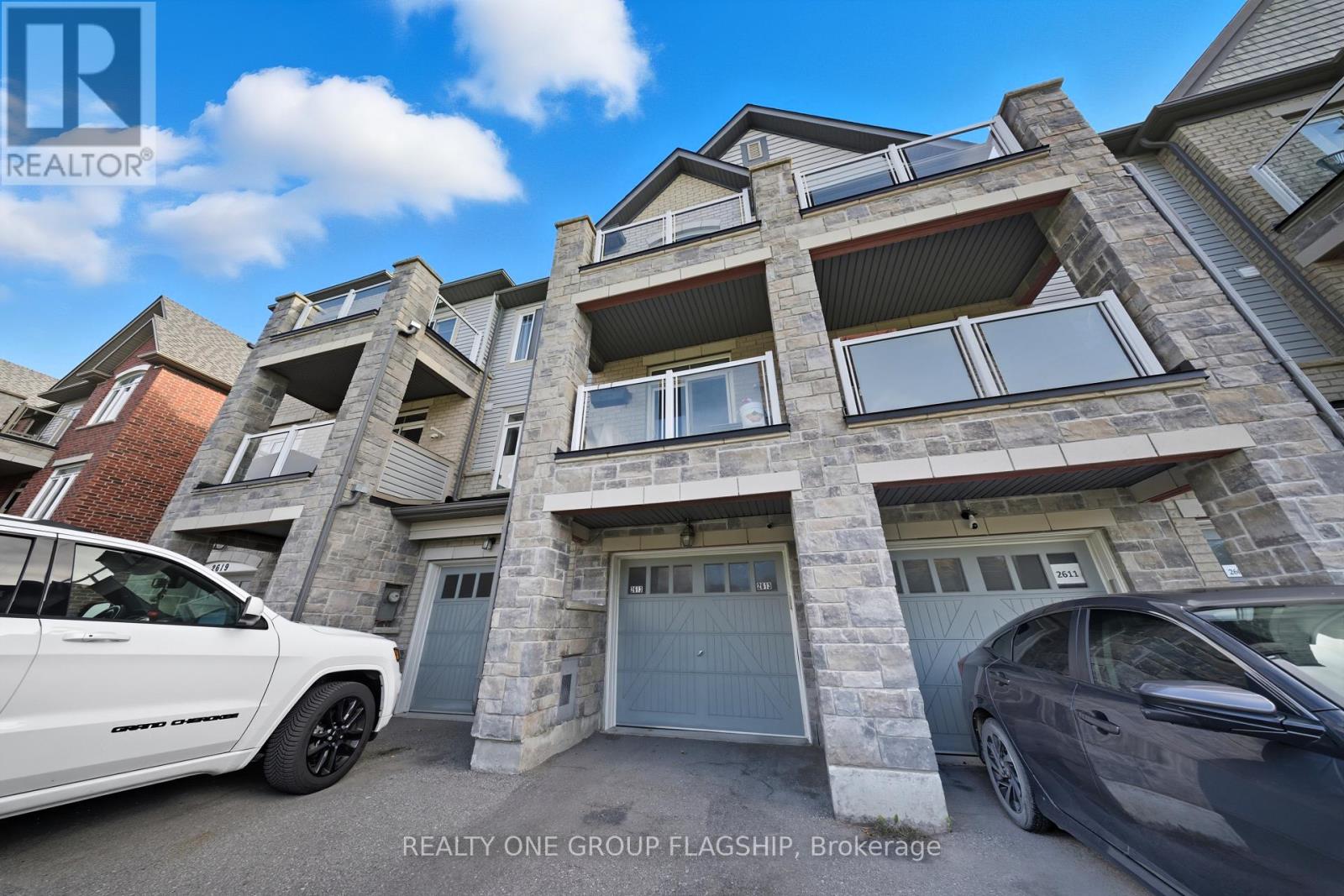 2613 Garrison Crossing, Pickering, Ontario L1X 0E5 - Photo 4 - E12842810