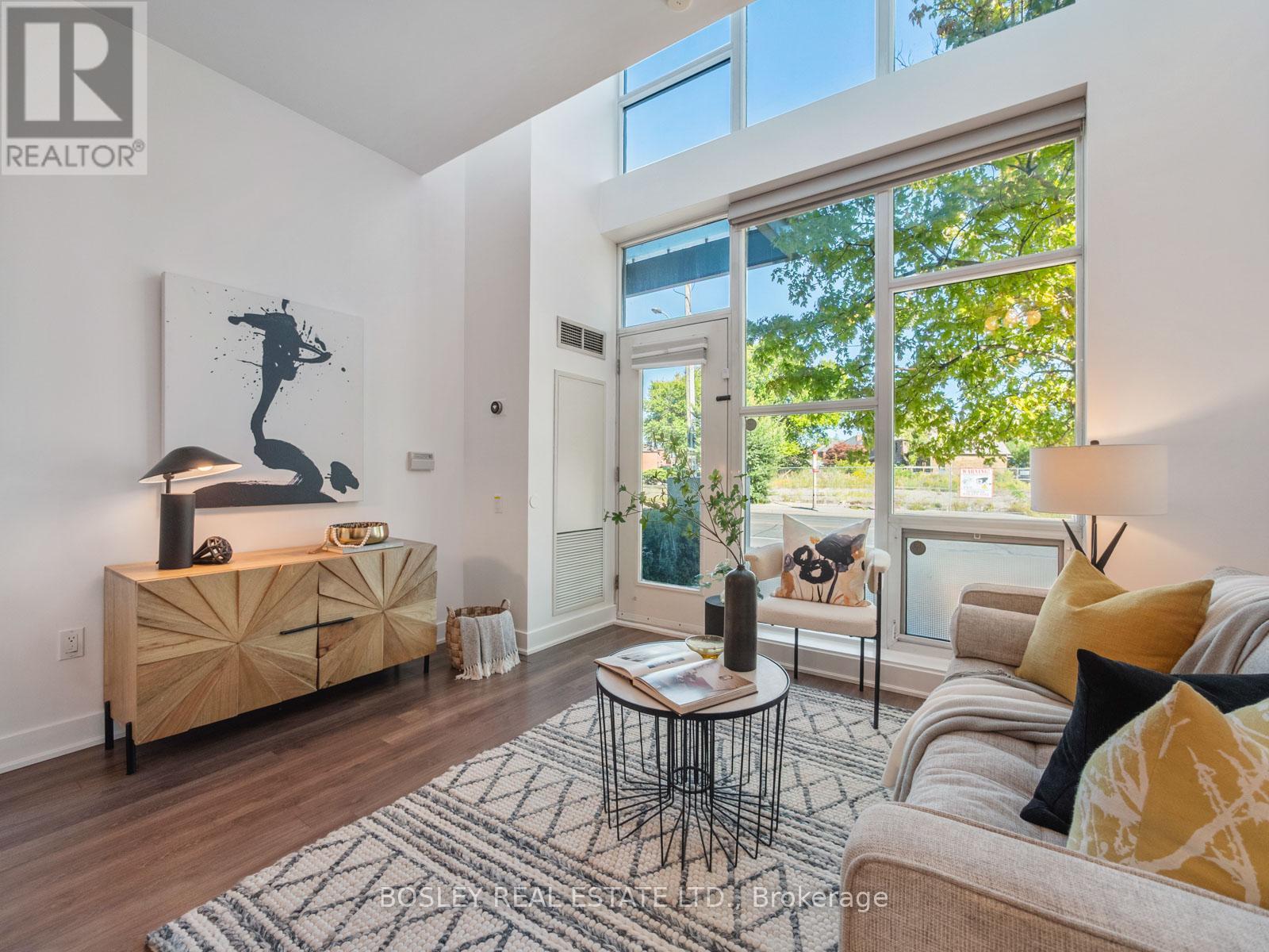 Th 1 - 1048 Broadview Avenue, Toronto, Ontario  M4K 2B8 - Photo 4 - E12842936