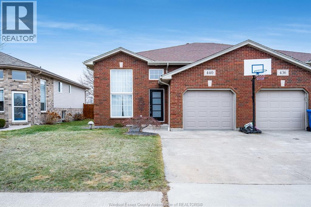 MLS# 26004399: 440 Jewel, LaSalle, Canada