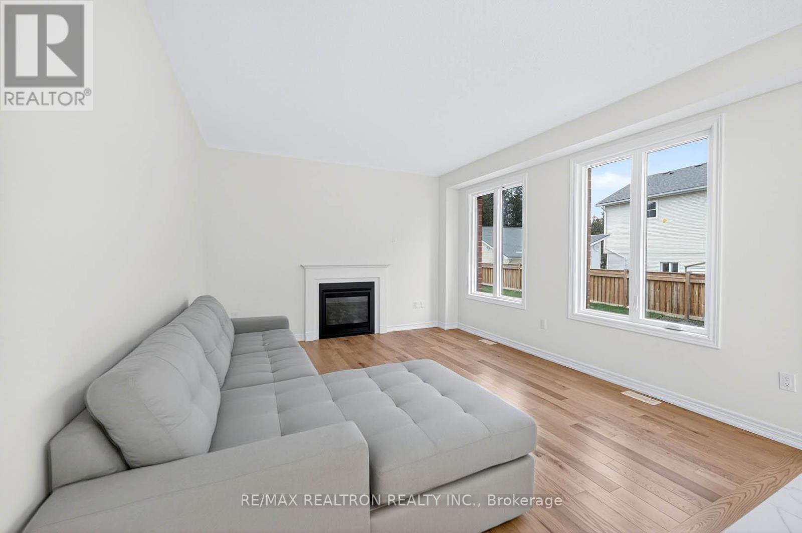 1 Wakefield Boulevard, Essa, Ontario  L3W 0L7 - Photo 10 - N12842796