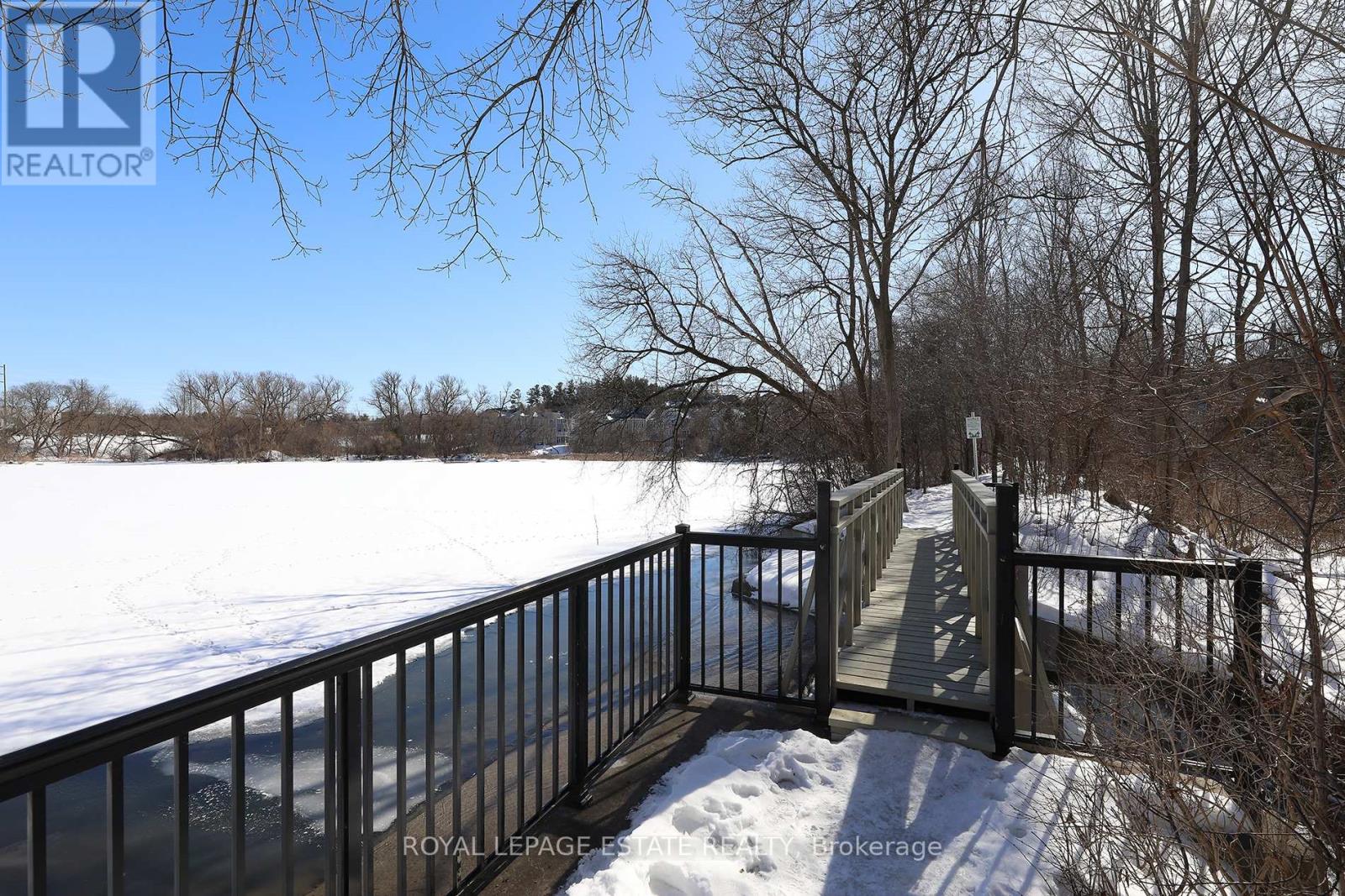 407 - 900 Bogart Mill Trail, Newmarket, Ontario  L3Y 8V5 - Photo 25 - N12842826