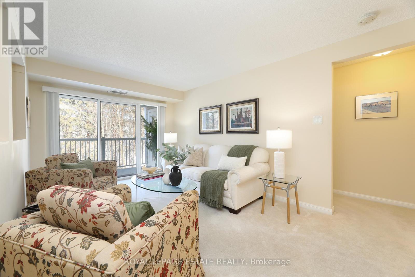 407 - 900 Bogart Mill Trail, Newmarket, Ontario  L3Y 8V5 - Photo 5 - N12842826