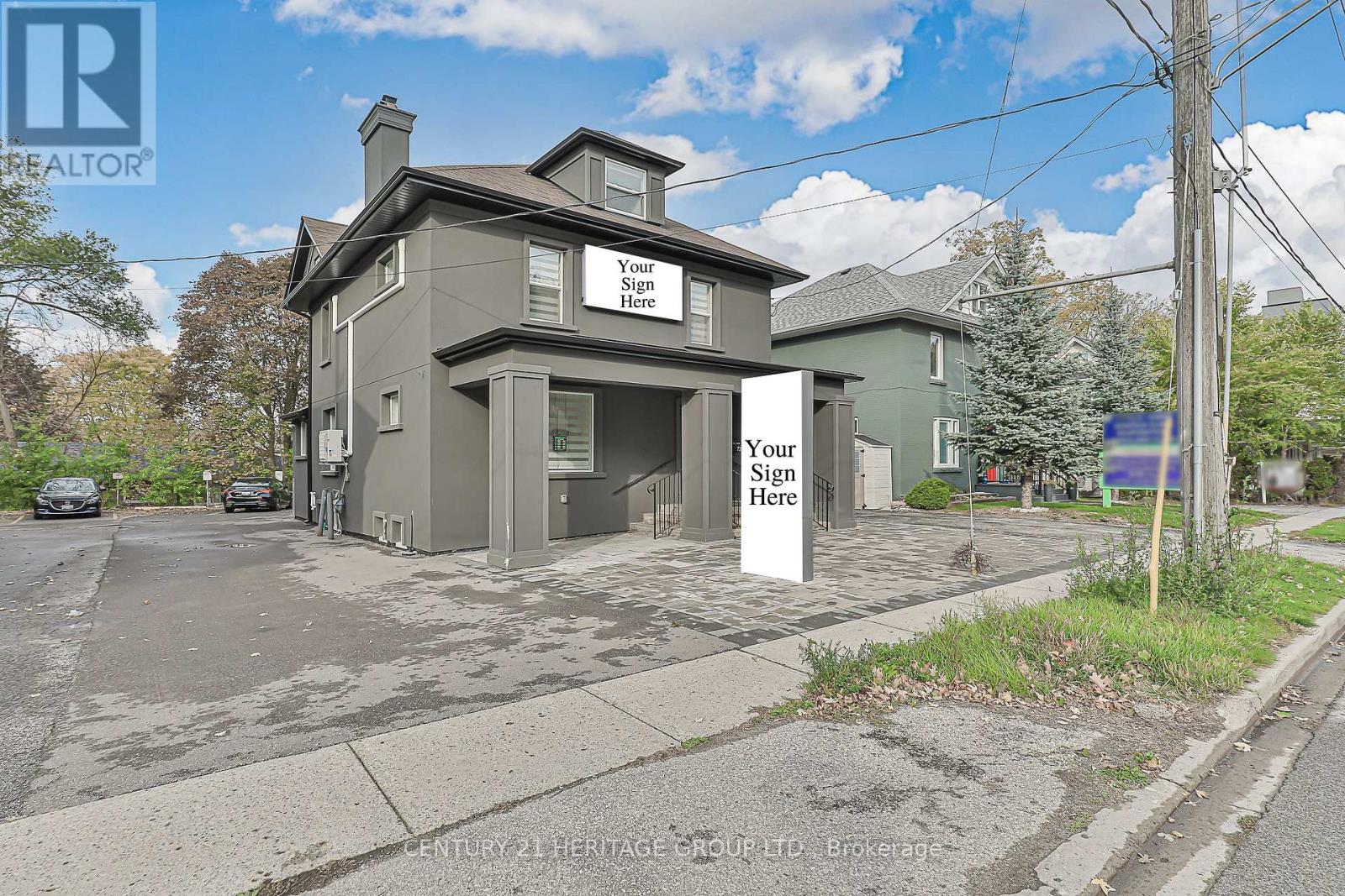 72 Prospect Street, Newmarket, Ontario  L3Y 3T2 - Photo 1 - N12842830