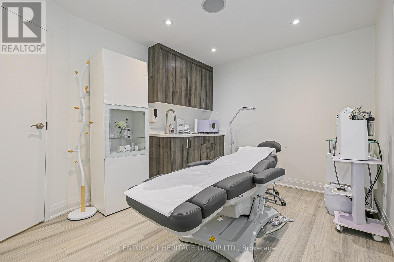 72 Prospect Street, Newmarket, Ontario  L3Y 3T2 - Photo 24 - N12842830