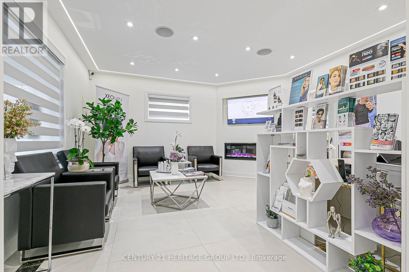 72 Prospect Street, Newmarket, Ontario  L3Y 3T2 - Photo 7 - N12842830