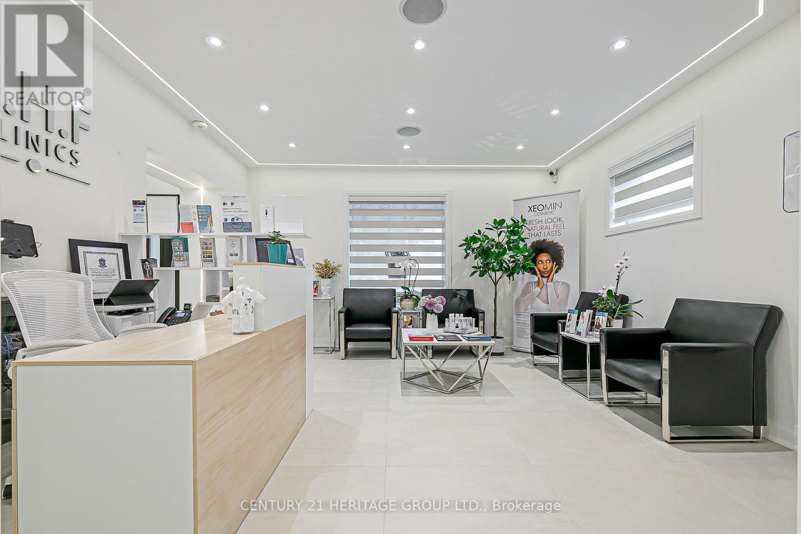 72 Prospect Street, Newmarket, Ontario  L3Y 3T2 - Photo 8 - N12842830