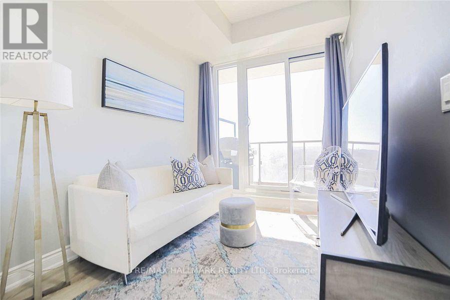 1015 - 9618 Yonge Street, Richmond Hill, Ontario  L4C 0X5 - Photo 7 - N12842862