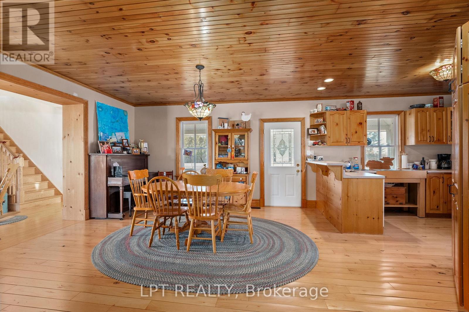 8923 Morning Glory Road, Georgina, Ontario  L0E 1N0 - Photo 12 - N12842888