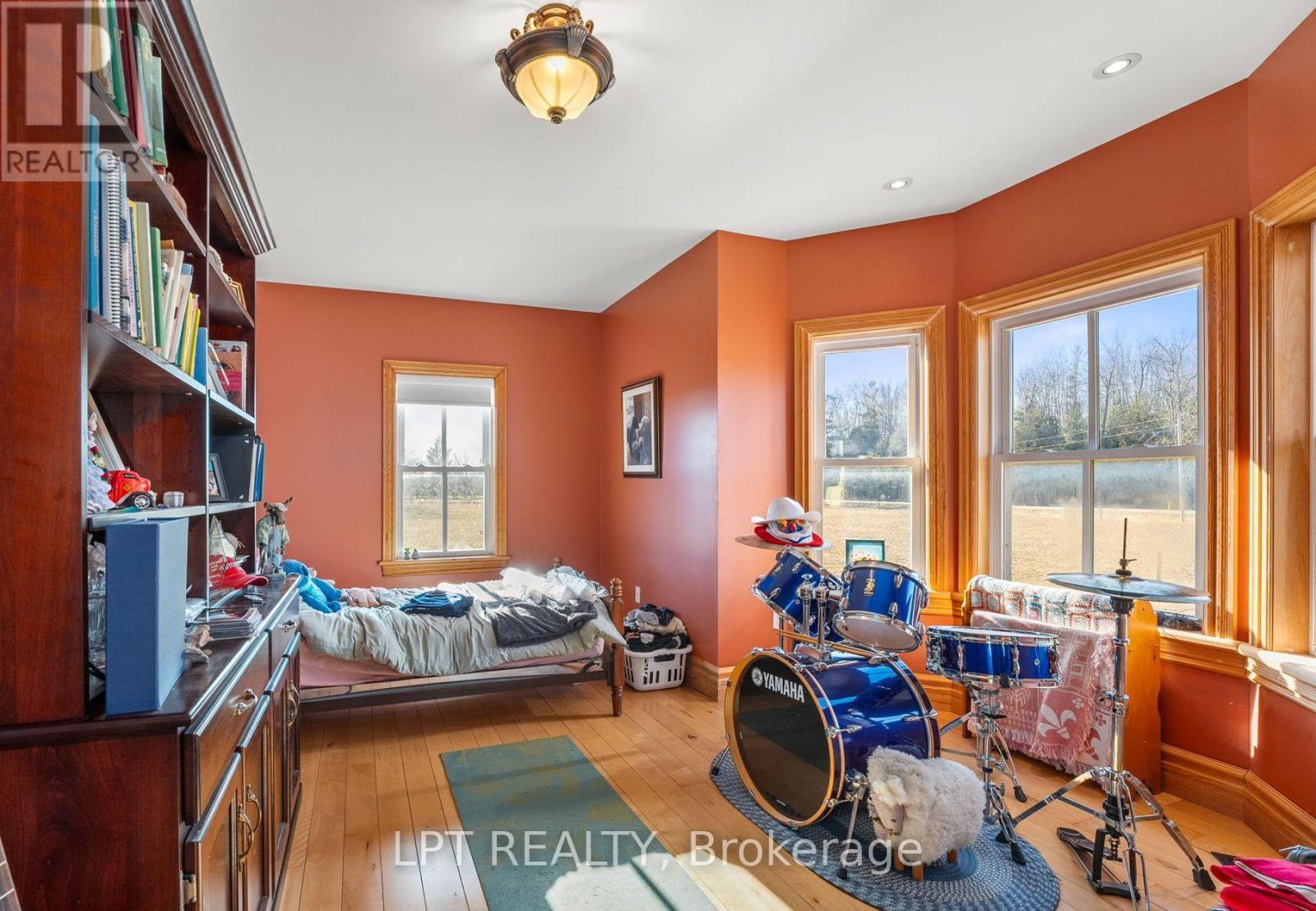 8923 Morning Glory Road, Georgina, Ontario  L0E 1N0 - Photo 25 - N12842888