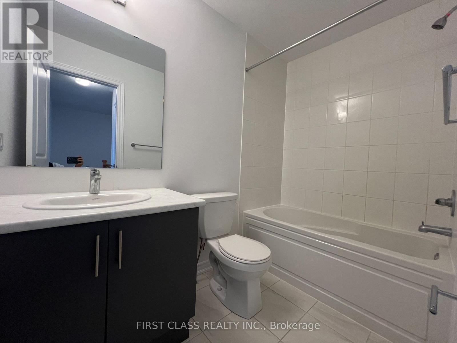 126 Lageer Drive, Whitchurch-Stouffville, Ontario  L4A 0M5 - Photo 19 - N12842904