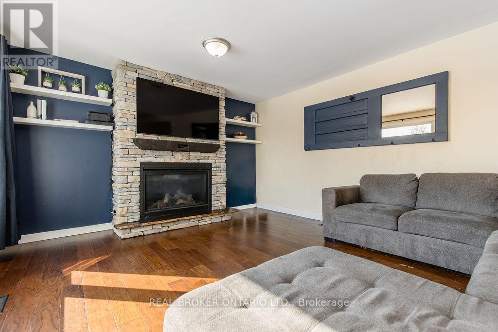 12 Owen Road, Oro-Medonte, Ontario  L0L 1T0 - Photo 11 - S12842772