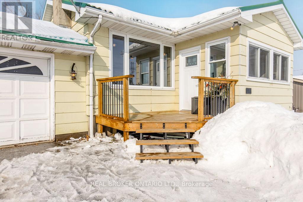 12 Owen Road, Oro-Medonte, Ontario  L0L 1T0 - Photo 2 - S12842772