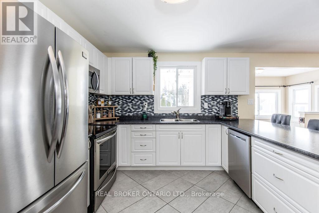 12 Owen Road, Oro-Medonte, Ontario  L0L 1T0 - Photo 7 - S12842772