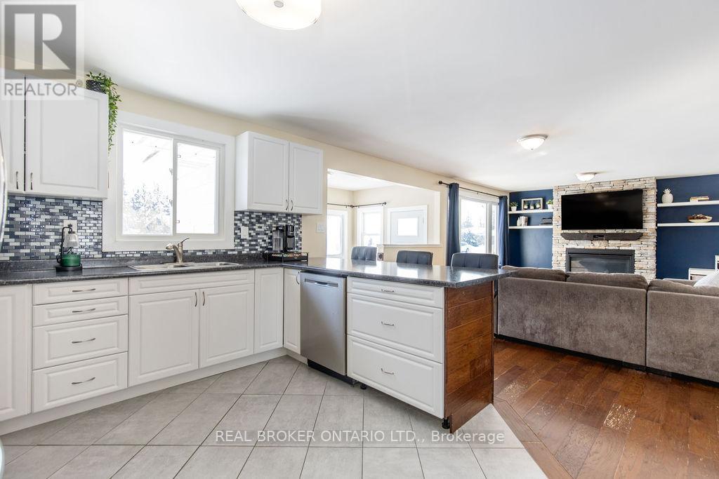 12 Owen Road, Oro-Medonte, Ontario  L0L 1T0 - Photo 8 - S12842772