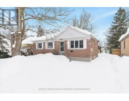 18 NEWTON STREET, Barrie, Ontario