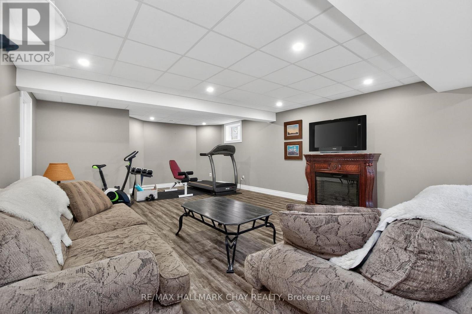 48 Marlow Circle, Springwater, Ontario  L0L 1V0 - Photo 26 - S12842906