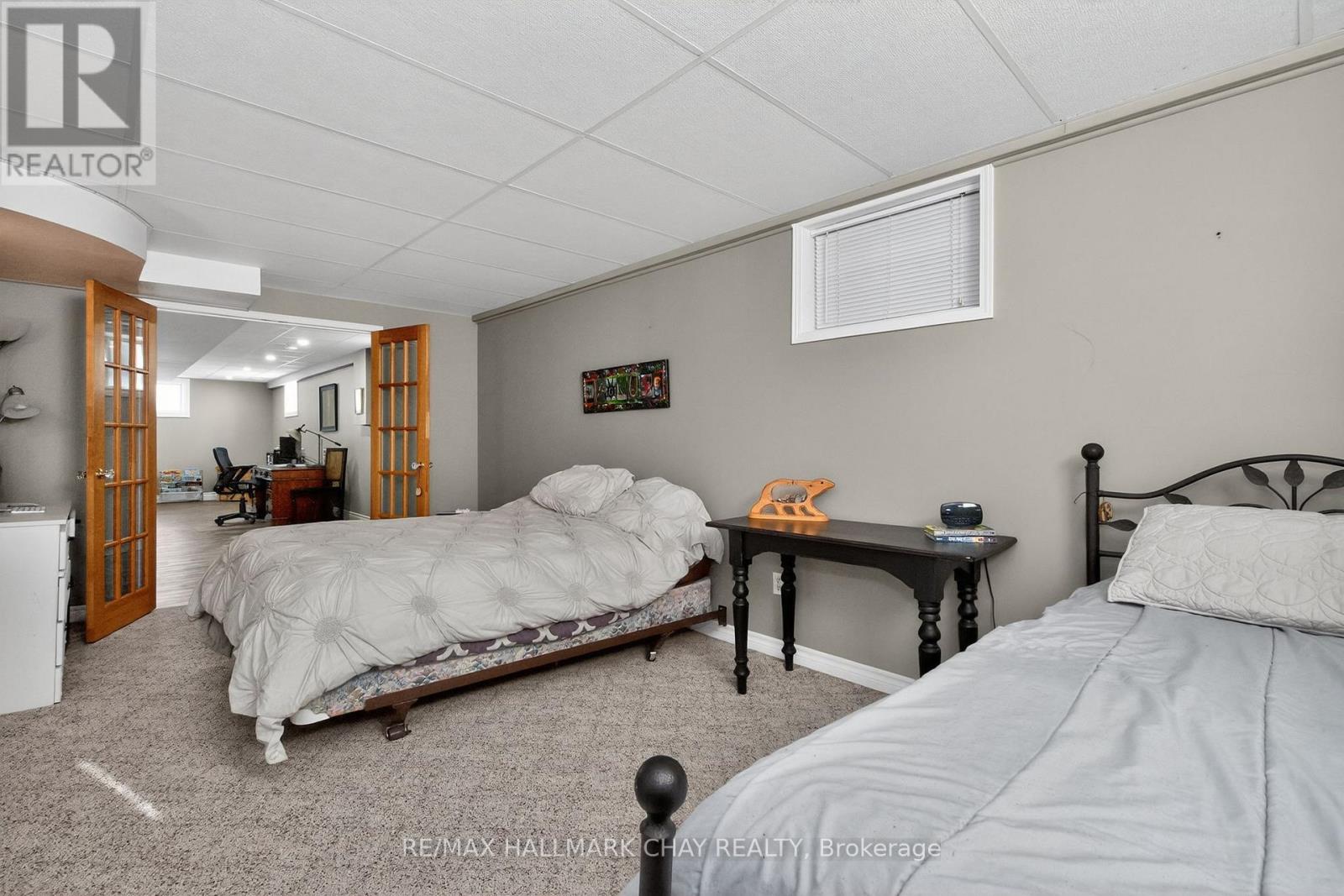 48 Marlow Circle, Springwater, Ontario  L0L 1V0 - Photo 32 - S12842906