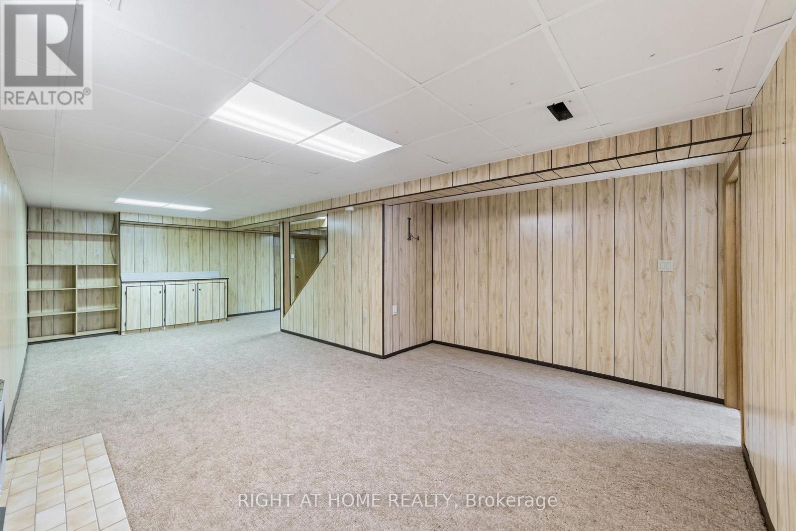 2084 Pen Street, Oakville, Ontario  L6H 3L3 - Photo 33 - W12842778