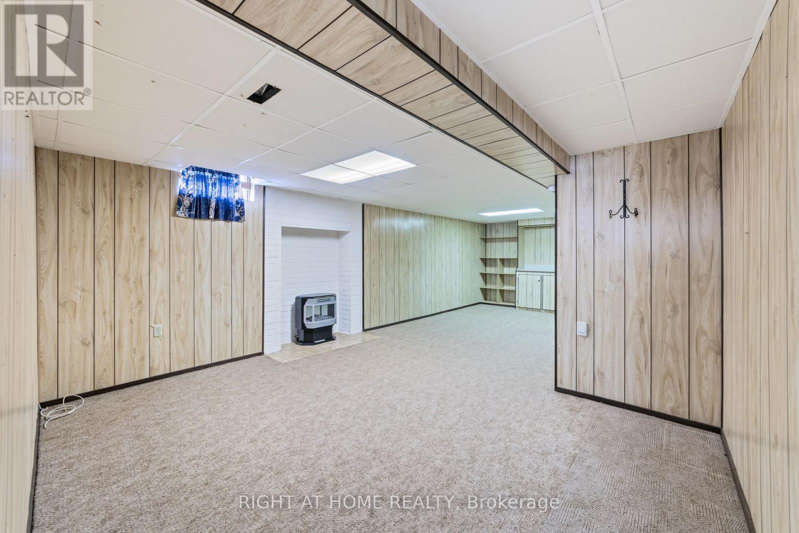 2084 Pen Street, Oakville, Ontario  L6H 3L3 - Photo 34 - W12842778