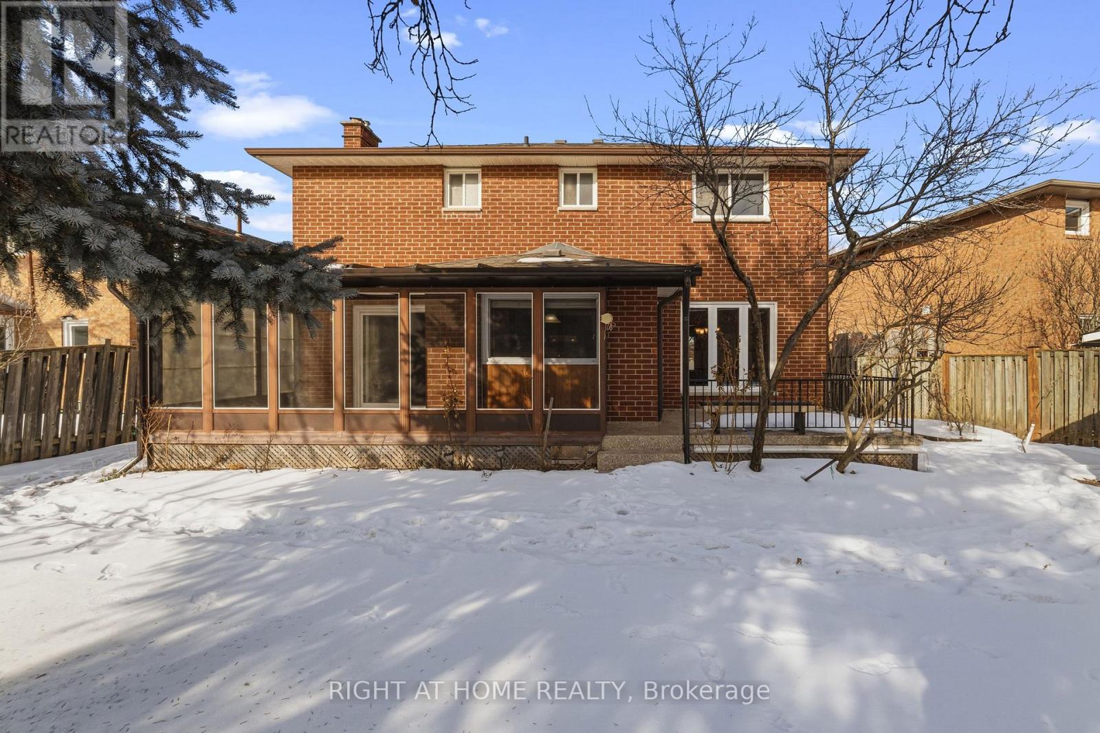 2084 Pen Street, Oakville, Ontario  L6H 3L3 - Photo 39 - W12842778