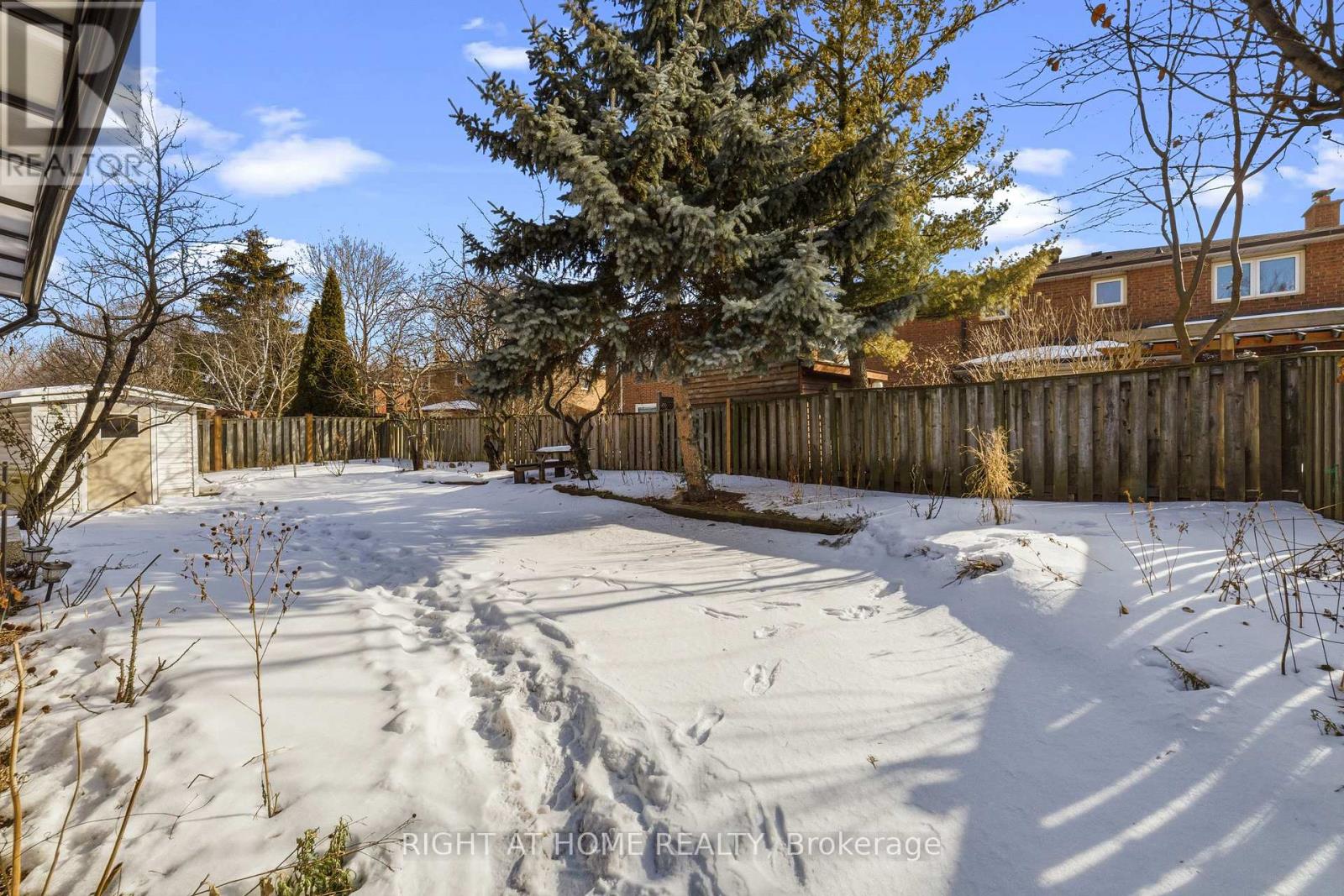 2084 Pen Street, Oakville, Ontario  L6H 3L3 - Photo 42 - W12842778