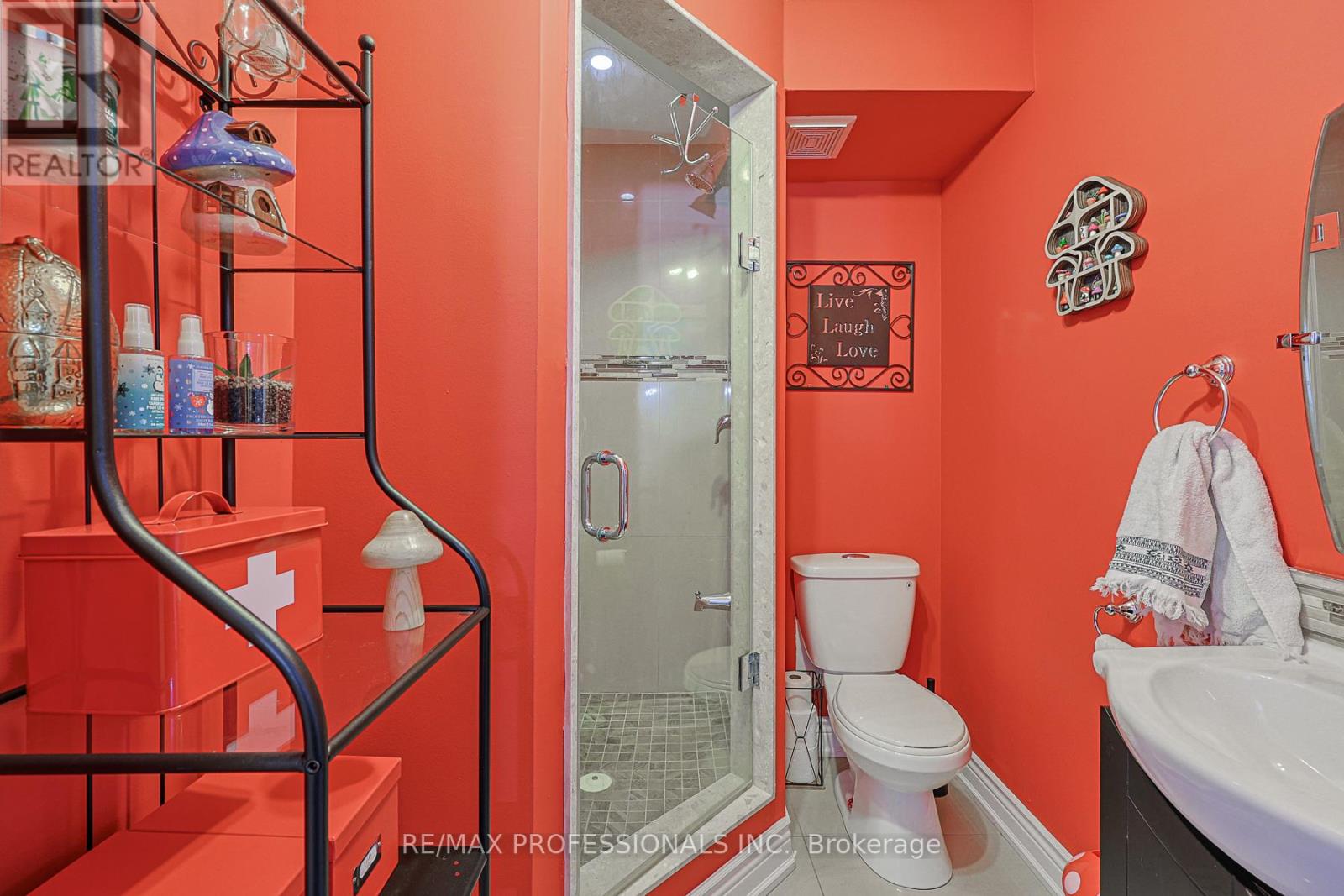 318 - 364 The East Mall Street, Toronto, Ontario  M9B 6C5 - Photo 18 - W12842920