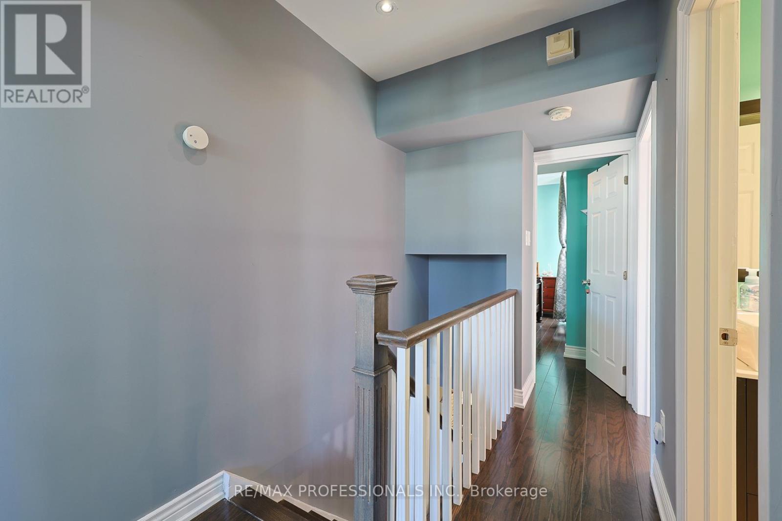 318 - 364 The East Mall Street, Toronto, Ontario  M9B 6C5 - Photo 19 - W12842920