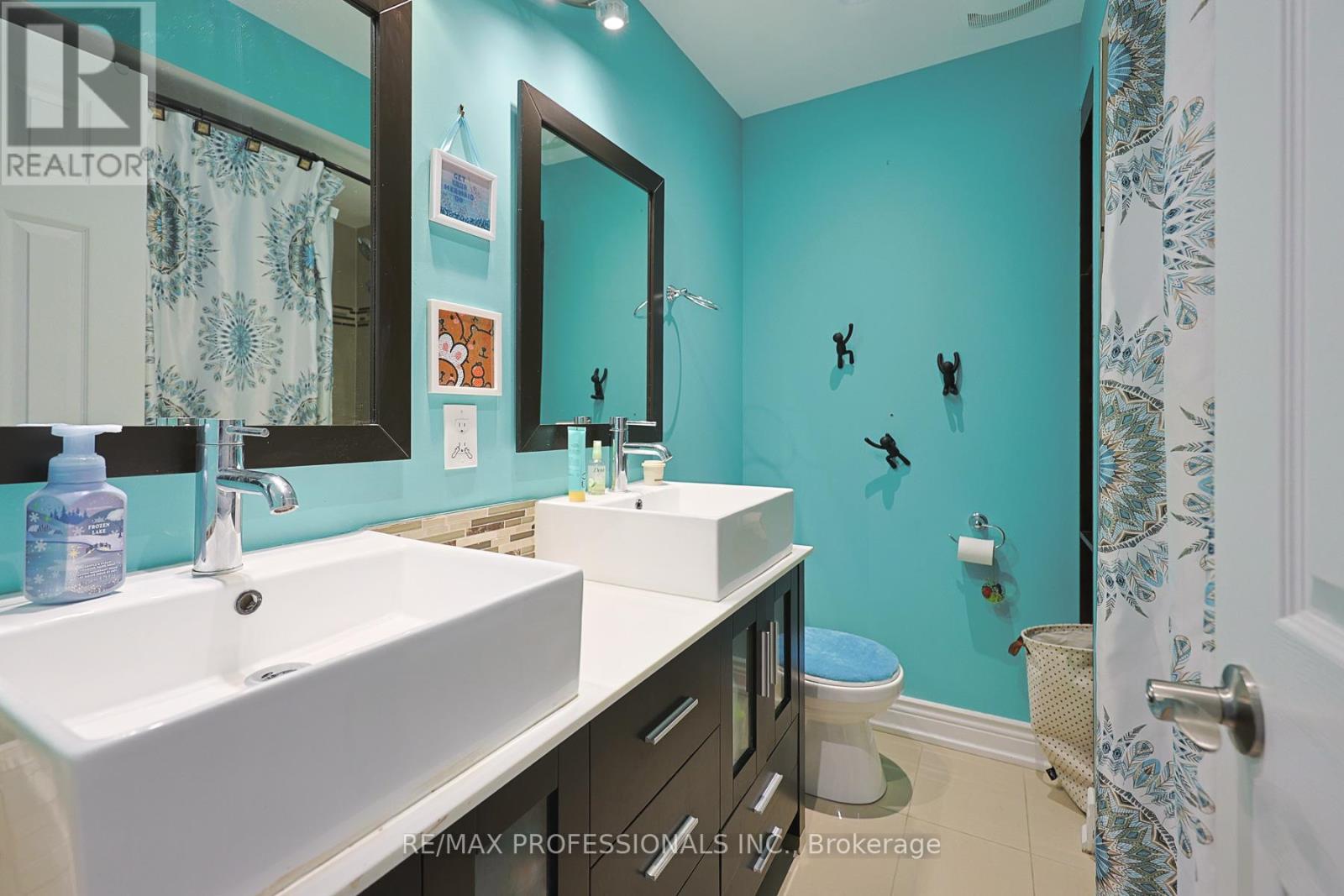 318 - 364 The East Mall Street, Toronto, Ontario  M9B 6C5 - Photo 31 - W12842920