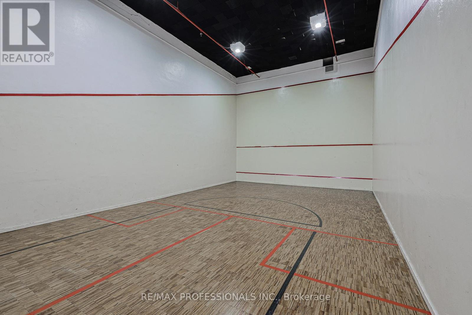 318 - 364 The East Mall Street, Toronto, Ontario  M9B 6C5 - Photo 32 - W12842920