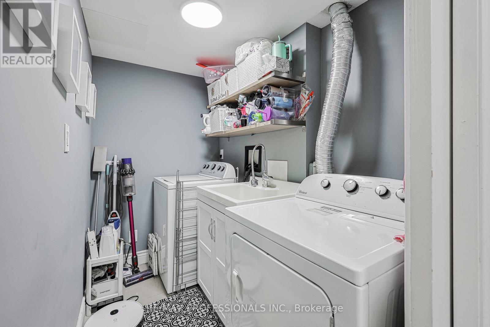 318 - 364 The East Mall Street, Toronto, Ontario  M9B 6C5 - Photo 6 - W12842920