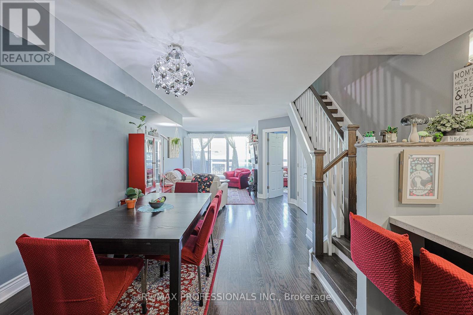 318 - 364 The East Mall Street, Toronto, Ontario  M9B 6C5 - Photo 7 - W12842920